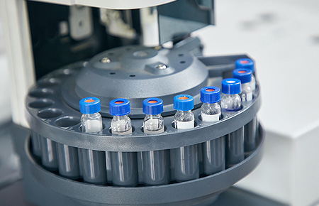 以技術服務為先導的營銷模式，充分發揮公司核心技術優勢，持續為客戶提供最優產品和服務。