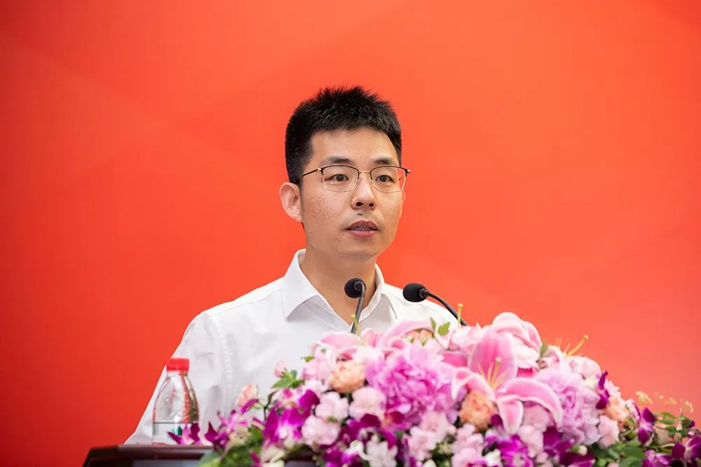 16518307393624409nNs.jpg 2.jpg