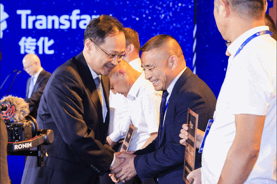 1688026304293305cDhF.gif 13.gif