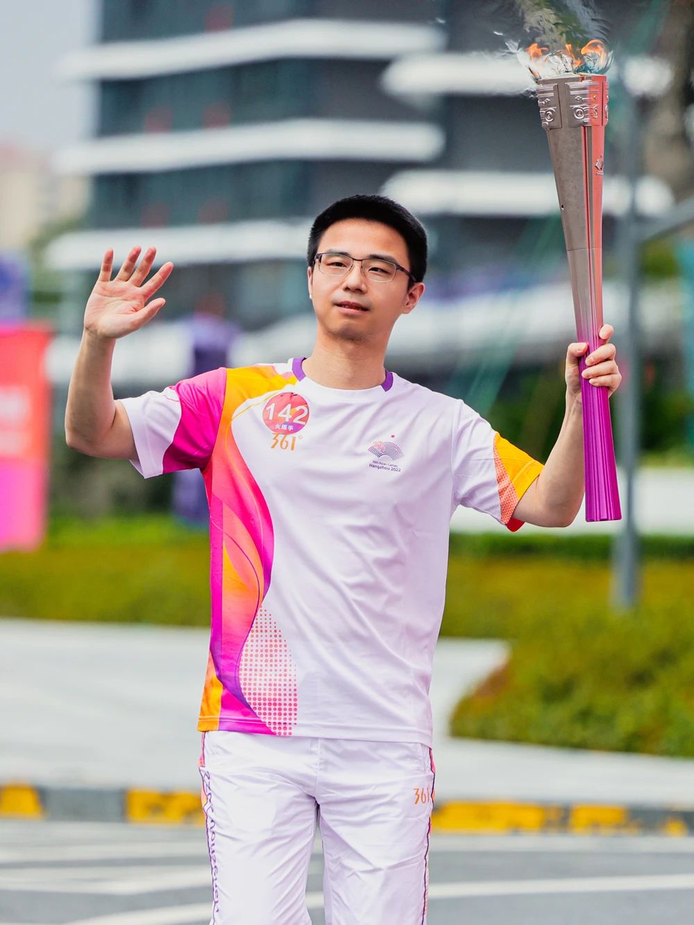 16950183956749895nGR.jpg 1.jpg