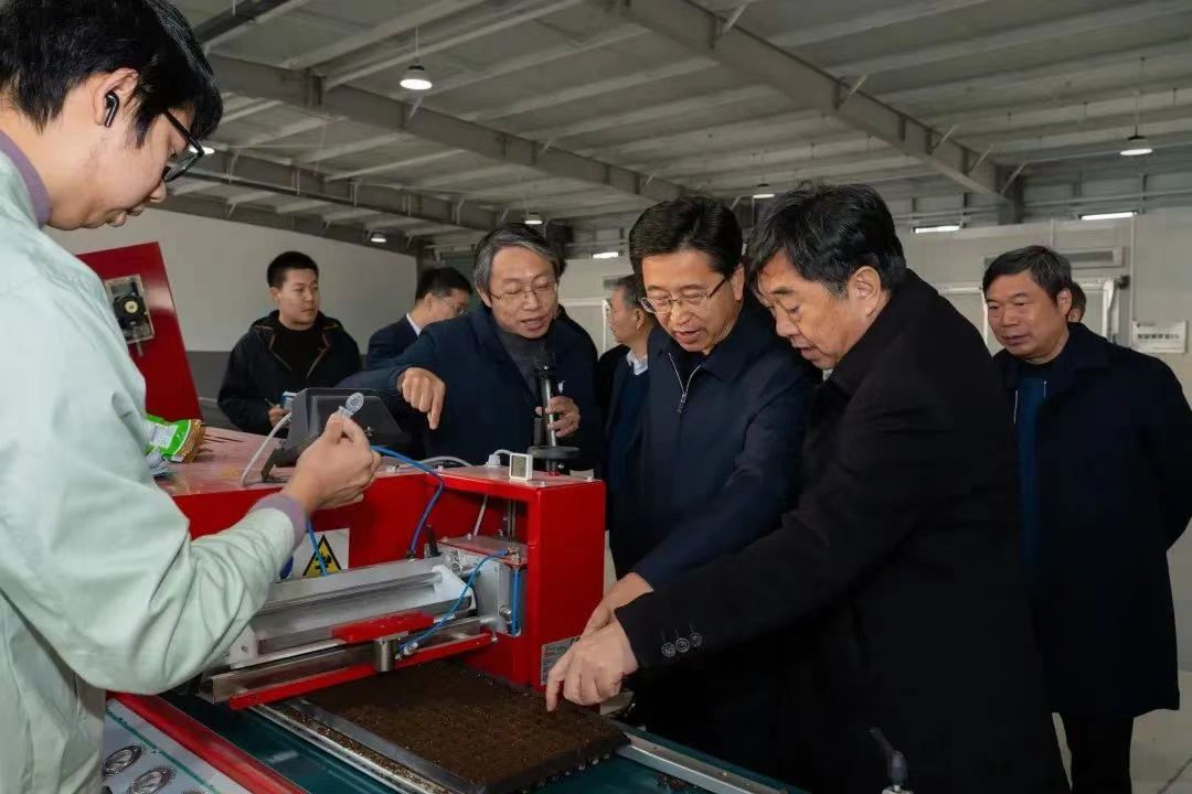 17056461343675560YQ4.jpg 2.jpg