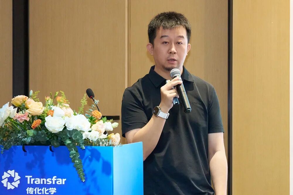 1761901160114003fX2m.jpg 5.jpg